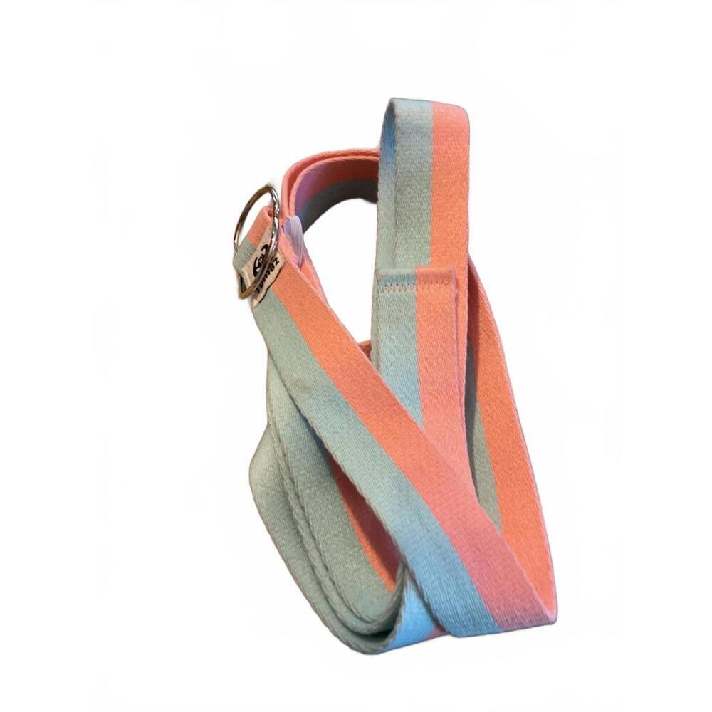 Tumaz Adjustable Colorful Yoga Strap - Durable and Stylish - Picture 2 of 4